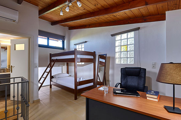 Villa Thallos